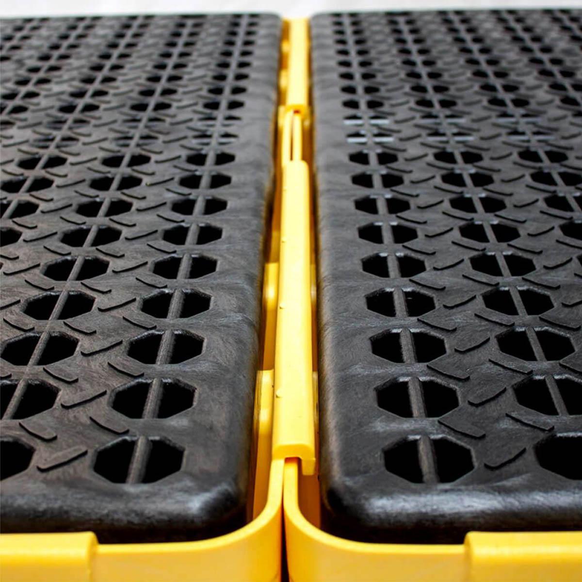 OilSafe® Spill Deck – 6 Drum (SKU: 450516)